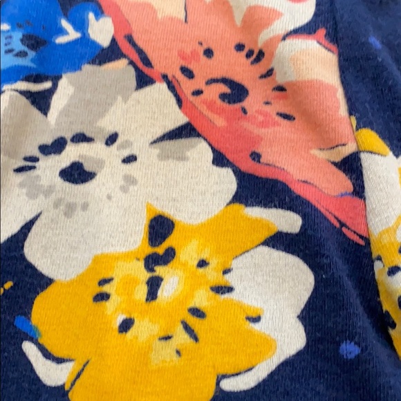 Old Navy kids stretchy leggings size medium. - Picture 2 of 5